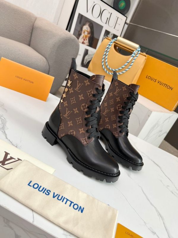 New Fashion LV Women Shoes 331 PA