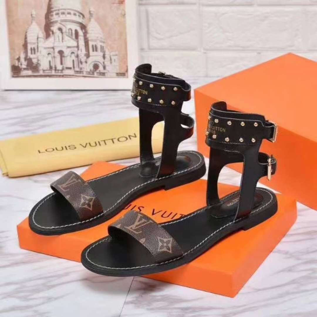 New Fashion LV Women Shoes L054