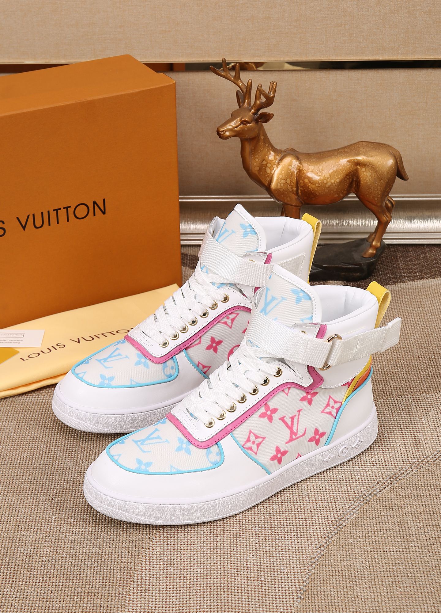 New Fashion LV Women Shoes L130