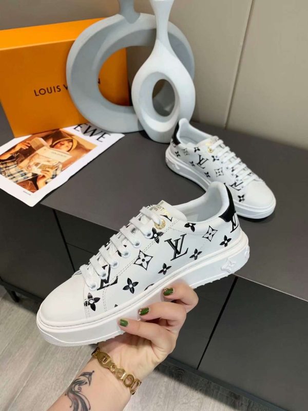 New Fashion Women LV Shoes 072 PA