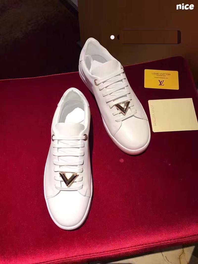 New Fashion LV Women Shoes L080