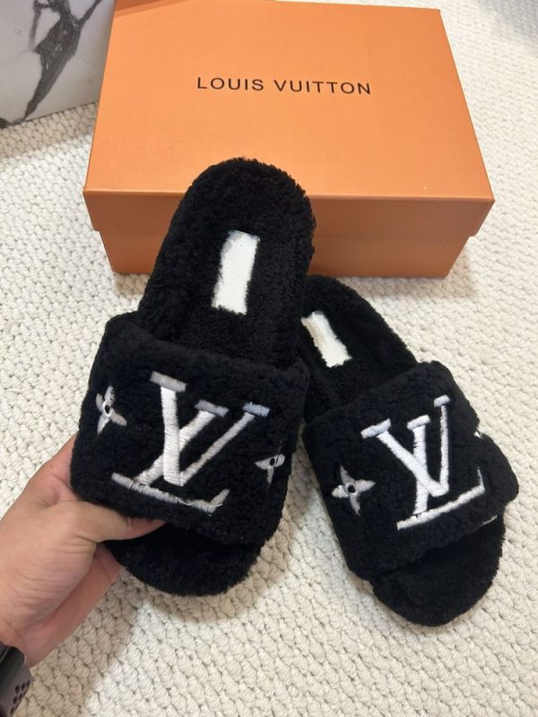New Fashion LV Women Shoes L420 New Fashion LV Women Shoes L420