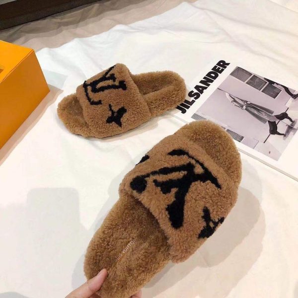 New Fashion LV Women Shoes 341 PA
