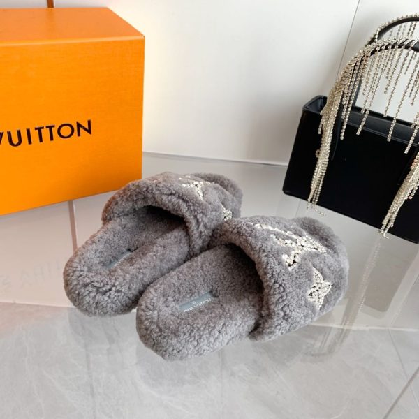 New Fashion LV Women Shoes 345 PA New Fashion LV Women Shoes 345 PA