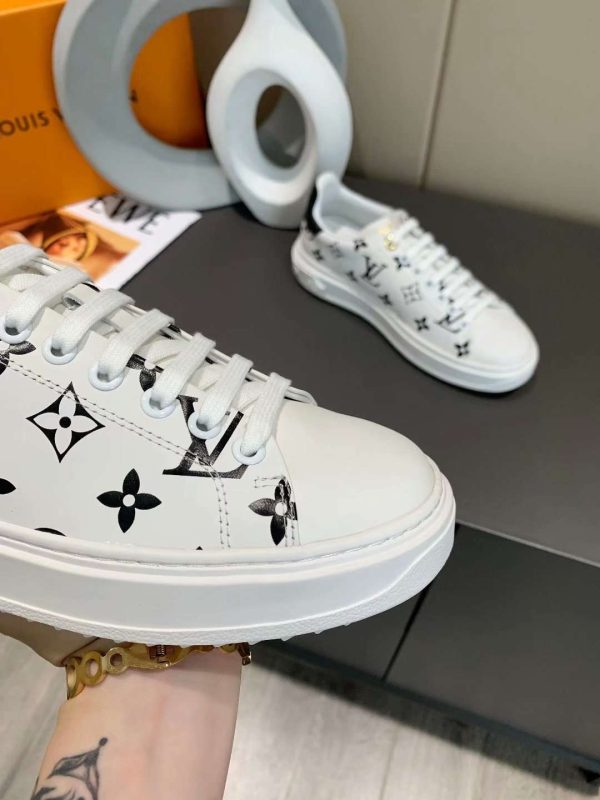 New Fashion Women LV Shoes 072 PA
