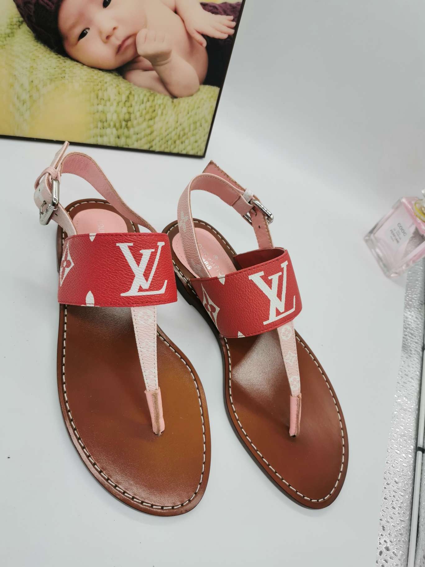 New Fashion LV Women Shoes L056 New Fashion LV Women Shoes L056