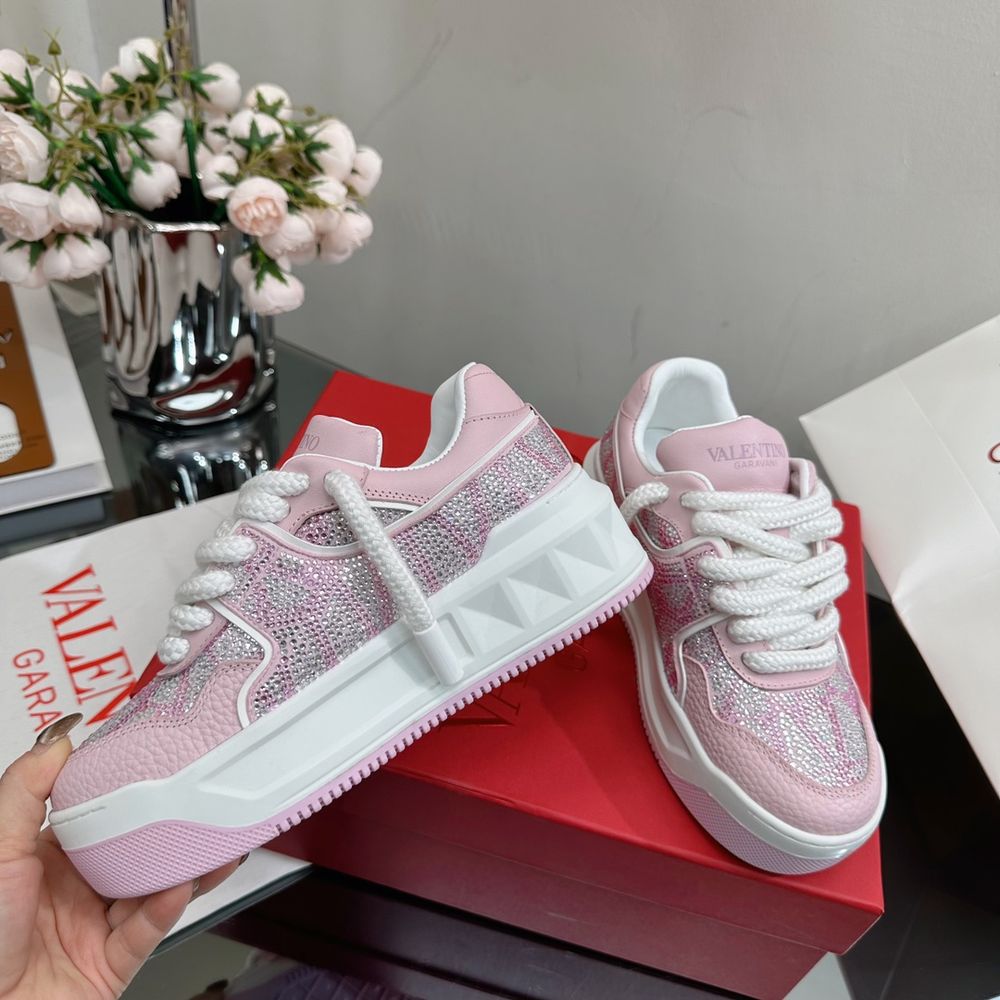 New Fashion LV Women Shoes L323