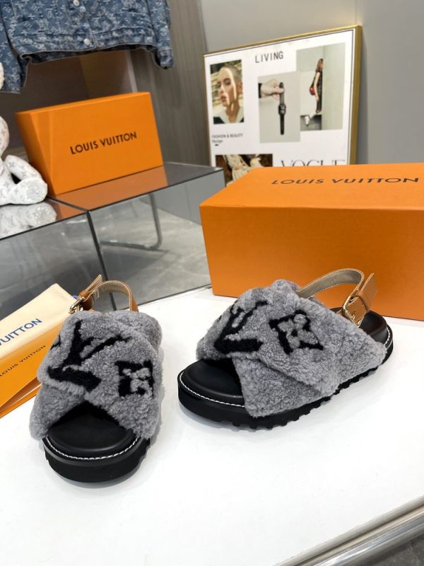 New Fashion LV Women Shoes L433