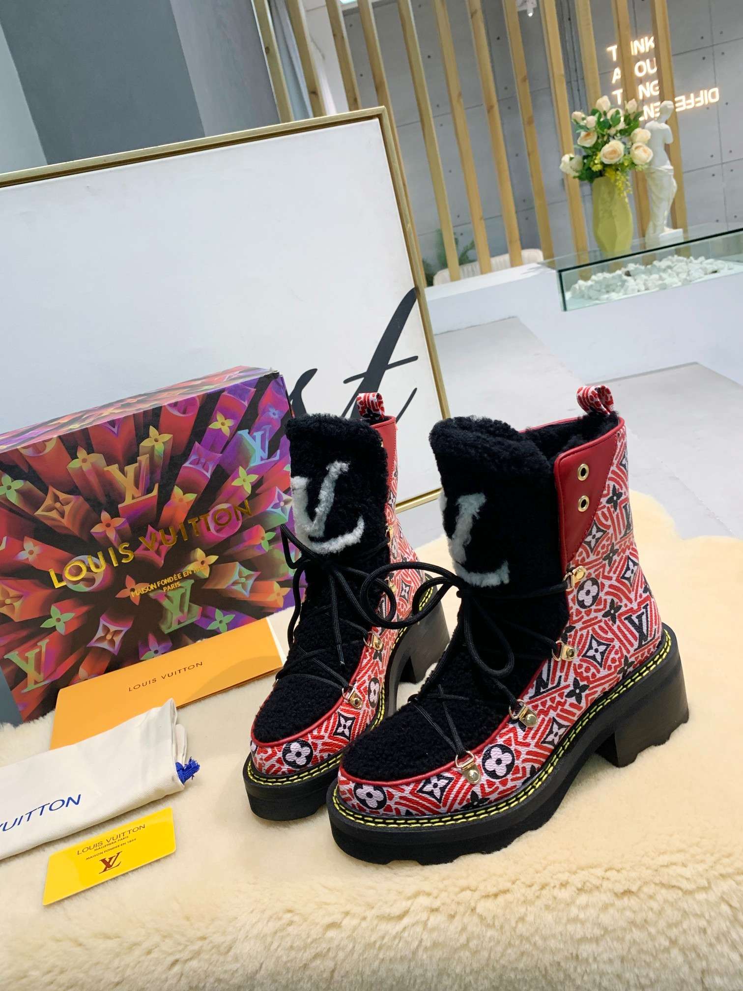 New Fashion LV Women Shoes L283