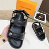 New Fashion LV Women Shoes 166 PA