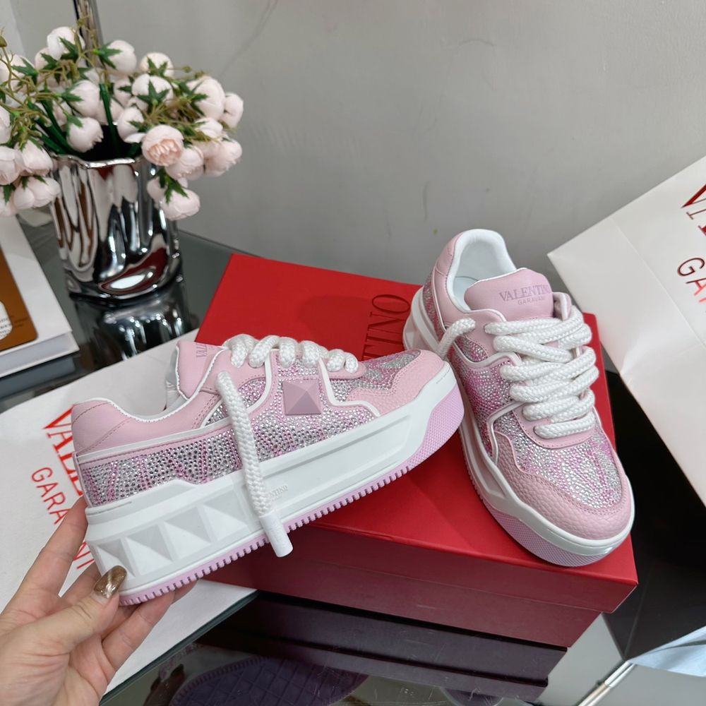 New Fashion LV Women Shoes L323