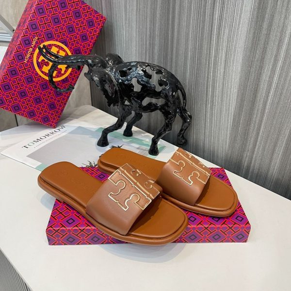 New Fashion LV Women Shoes 274 PA