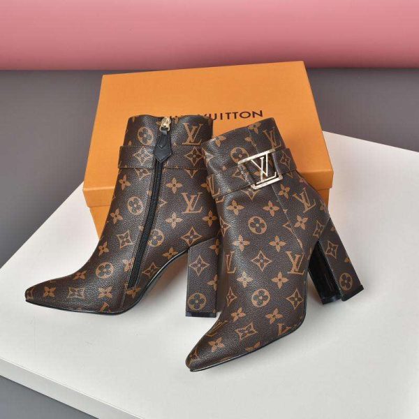 New Fashion Women LV Shoes 031 PA