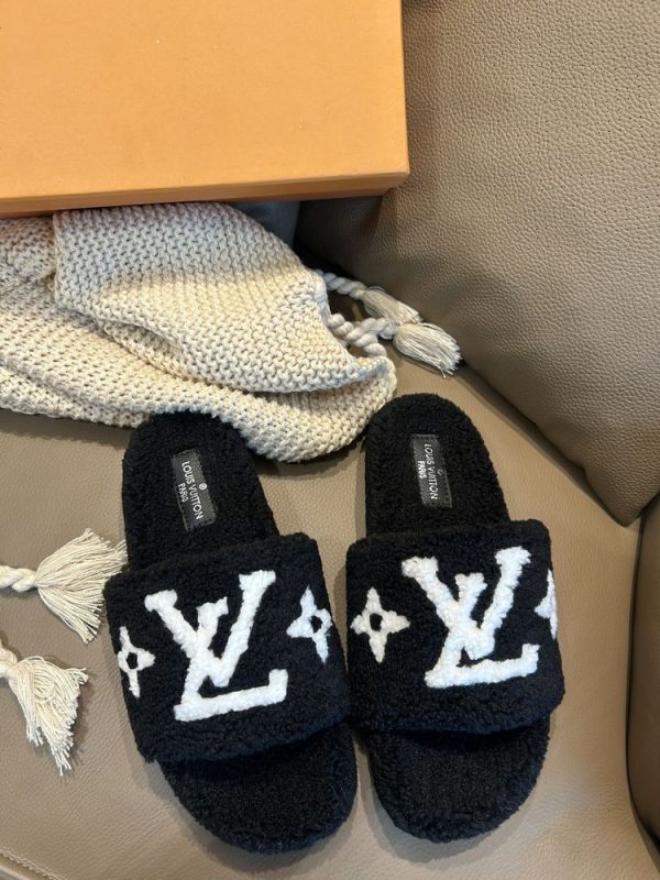 New Fashion LV Women Shoes L419