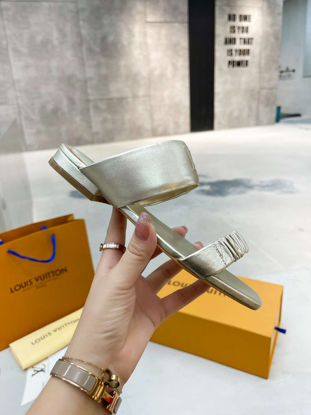 New Fashion LV Women Shoes L007 New Fashion LV Women Shoes L007