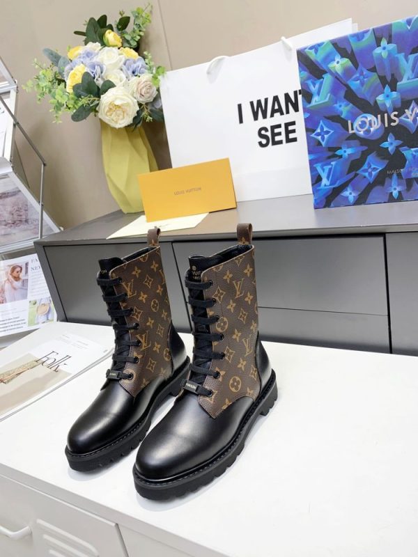 New Fashion LV Women Shoes 318 PA
