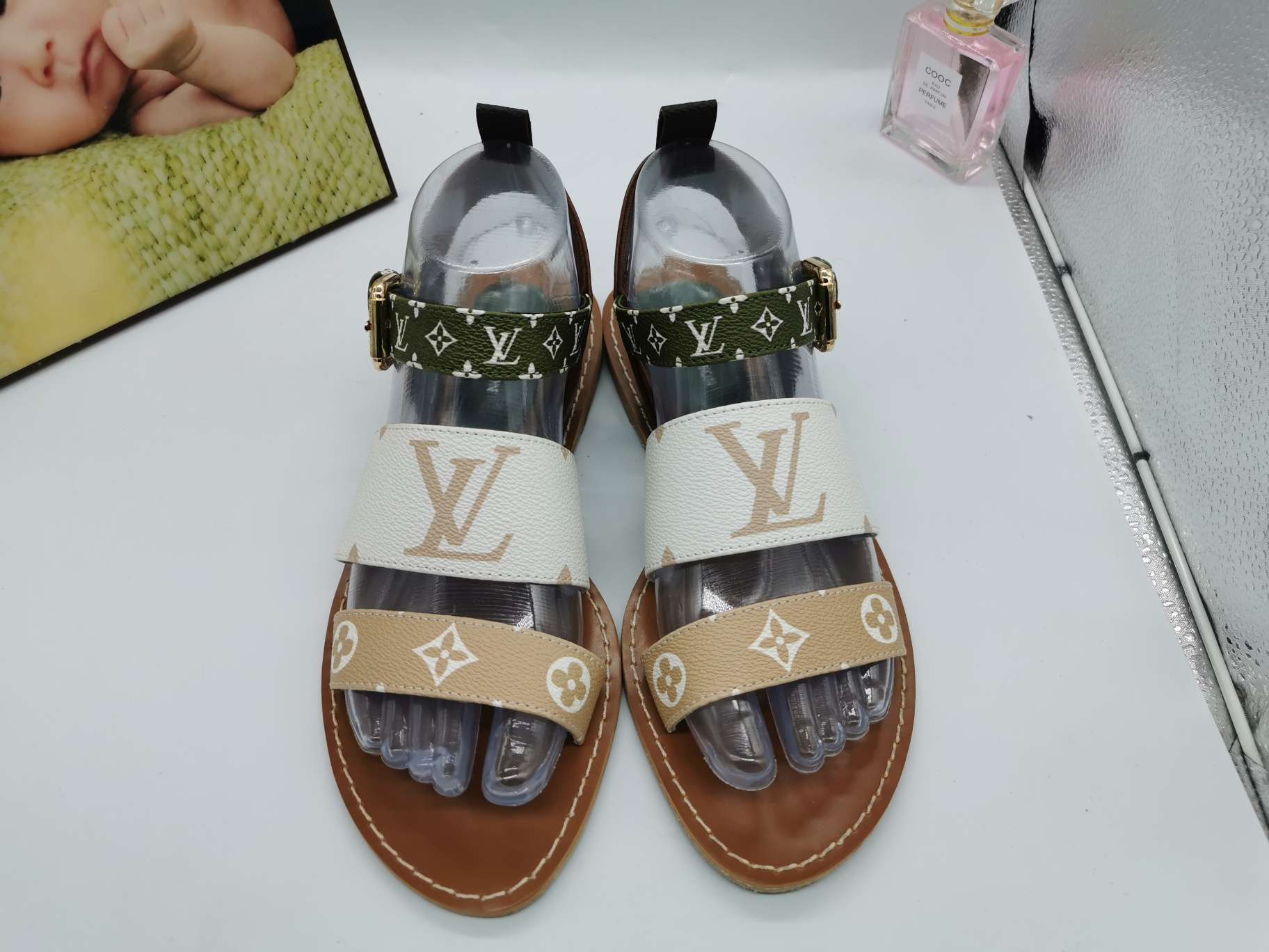 New Fashion LV Women Shoes L055 New Fashion LV Women Shoes L055