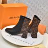 New Fashion LV Women Shoes 284 PA