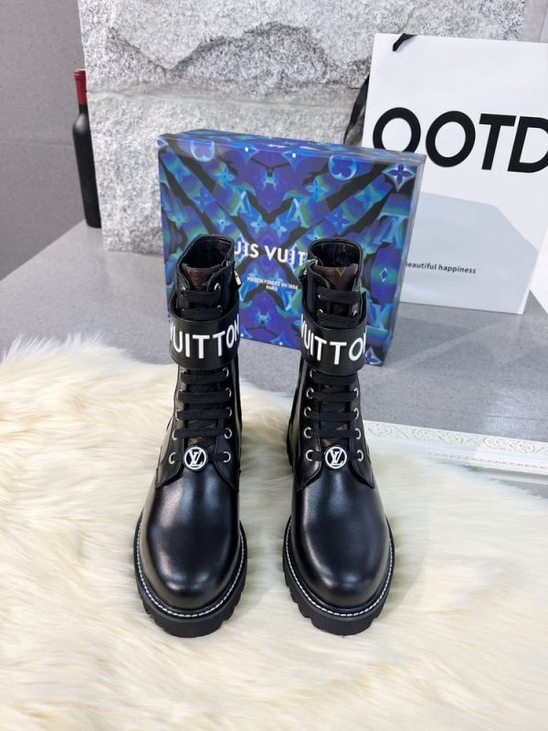New Fashion LV Women Shoes 324 PA New Fashion LV Women Shoes 324 PA