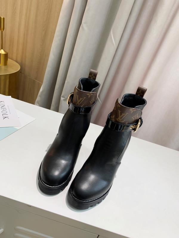 New Fashion LV Women Shoes L105