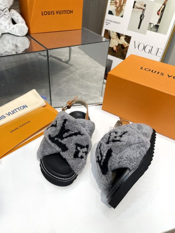 New Fashion LV Women Shoes L433