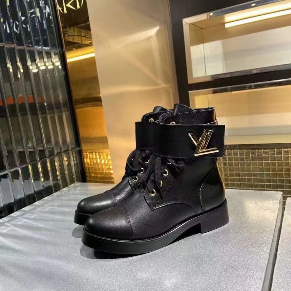 New Fashion LV Women Shoes L400