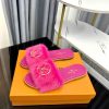 New Fashion LV Women Shoes 357 PA
