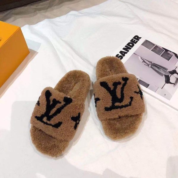 New Fashion LV Women Shoes 341 PA
