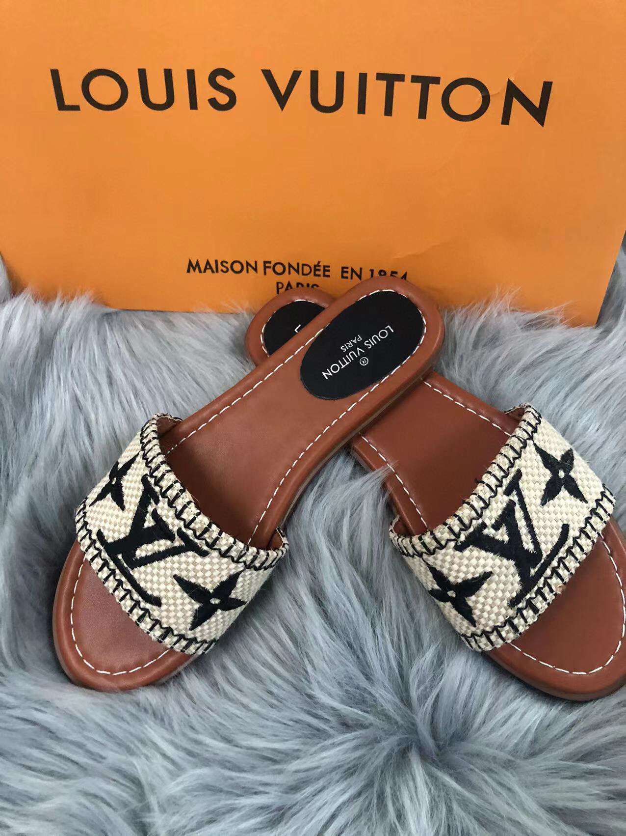 New Fashion Shoes L3041 TEN