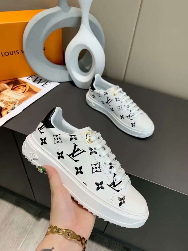 New Fashion Women LV Shoes 072 PA