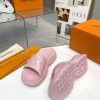 New Fashion LV Women Shoes 157 PA
