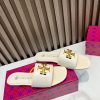 New Fashion LV Women Shoes 279 PA