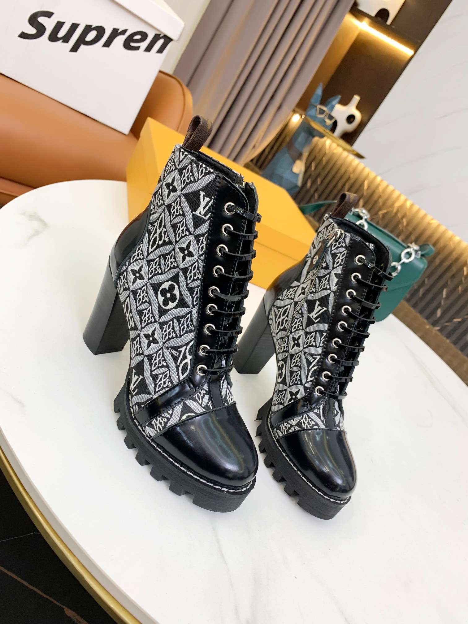 New Fashion LV Women Shoes L109 New Fashion LV Women Shoes L109