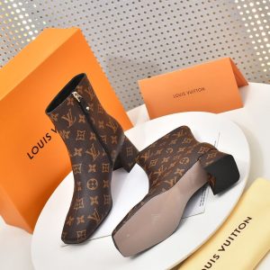 New Fashion LV Women Shoes 282 PA