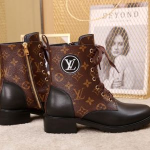 New Fashion LV Women Shoes 347 PA
