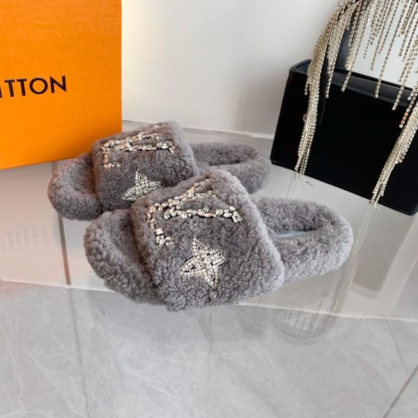 New Fashion LV Women Shoes 345 PA New Fashion LV Women Shoes 345 PA