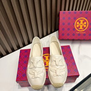 New Fashion LV Women Shoes 269 PA