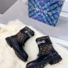 New Fashion LV Women Shoes 323 PA