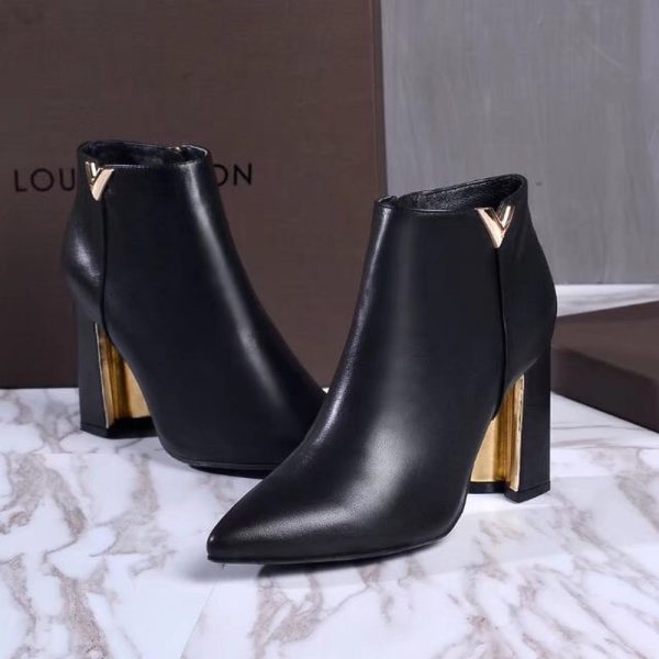 New Fashion LV Women Shoes 289 PA