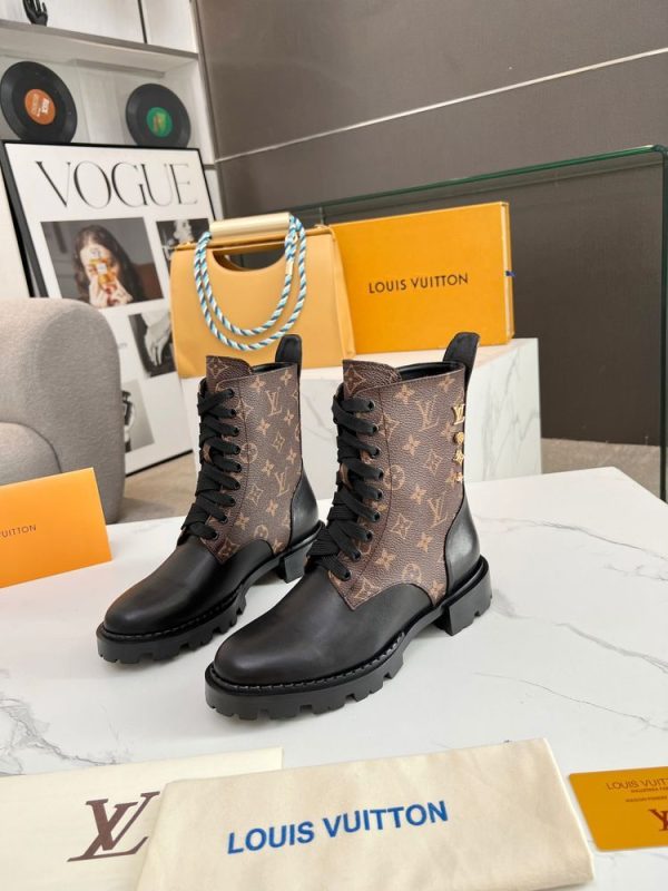 New Fashion LV Women Shoes 331 PA