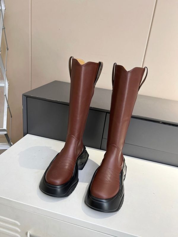 New Fashion LV Women Shoes 303 PA