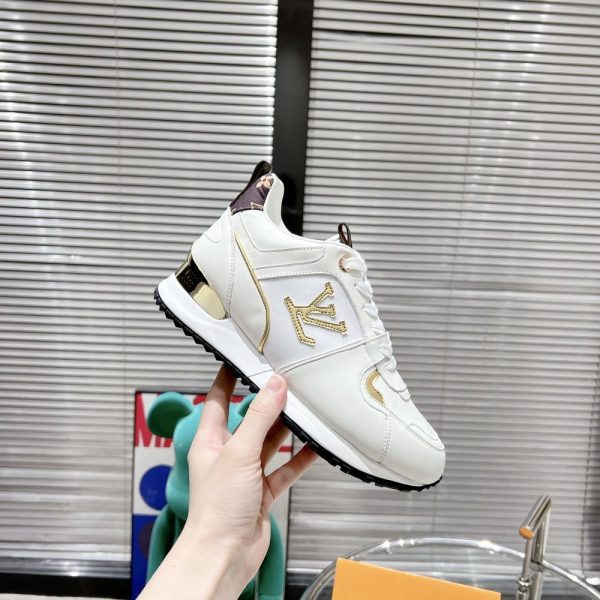 New Fashion LV Women Shoes 376 PA