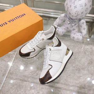 New Fashion LV Women Shoes 380 PA