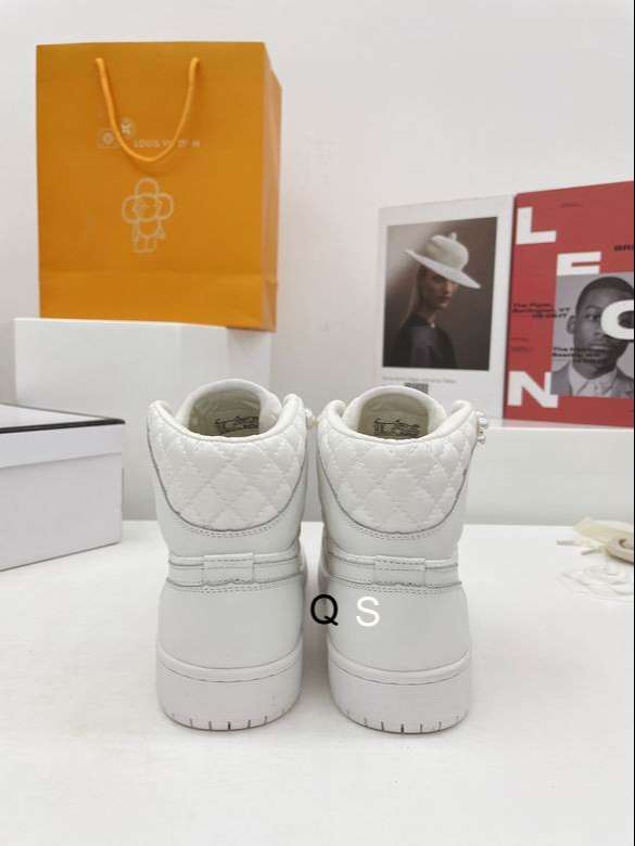 New Fashion Women CN Shoes 068 PA