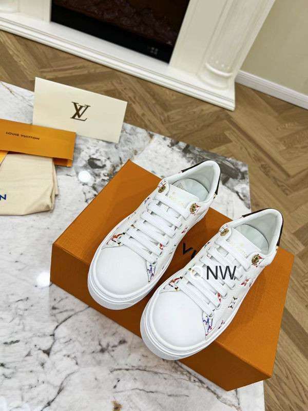 New Fashion LV Women Shoes L144