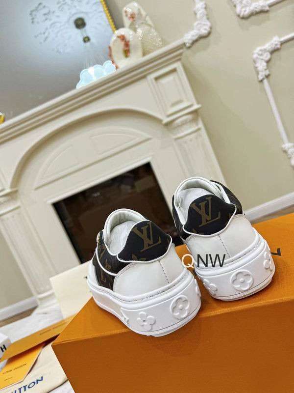 New Fashion LV Women Shoes L143