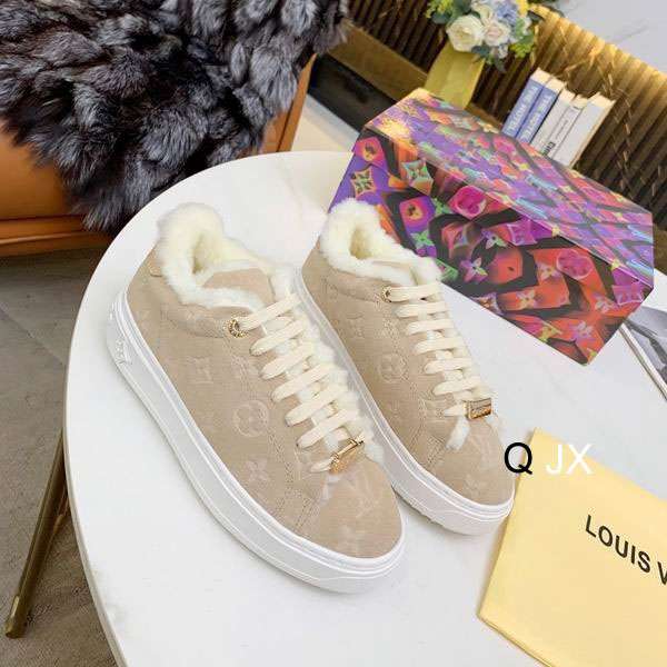 New Fashion LV Women Shoes L142