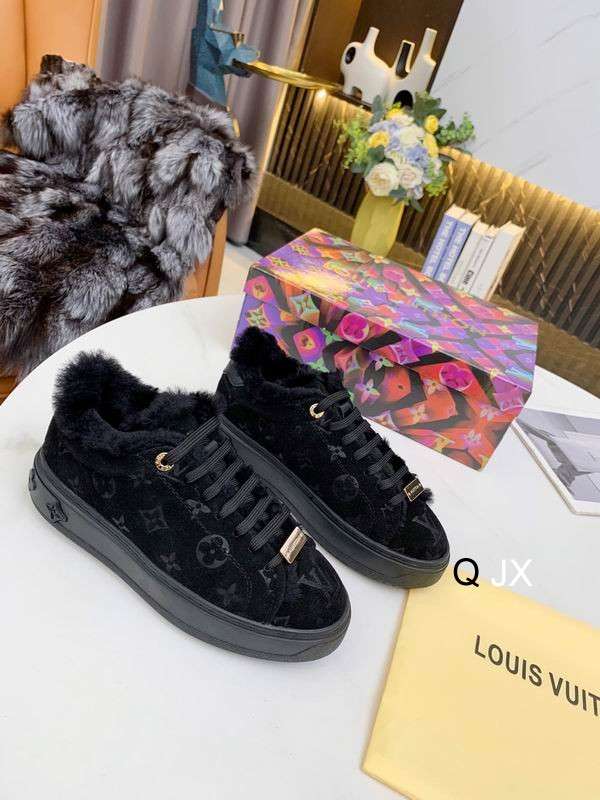 New Fashion LV Women Shoes L142