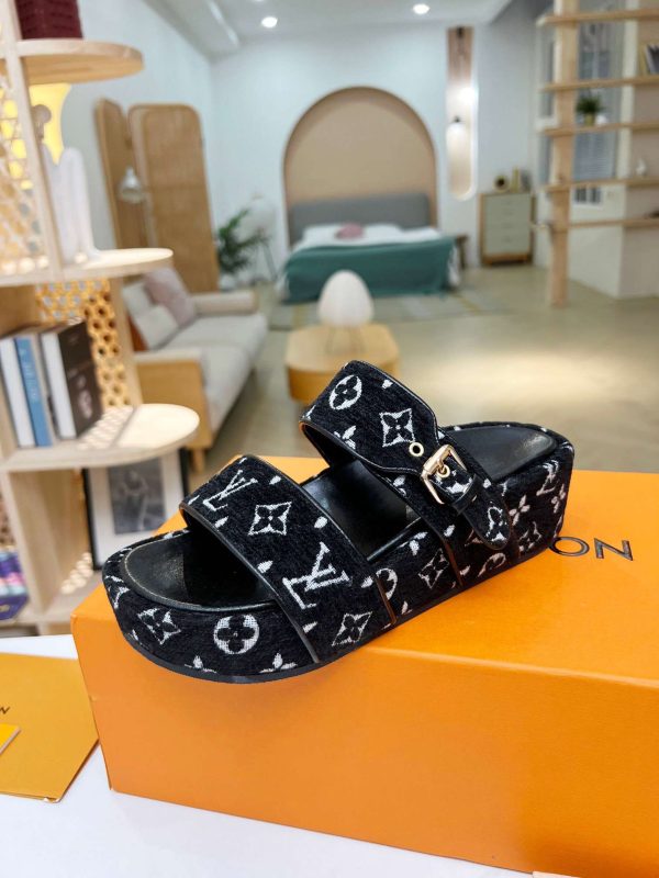 New Fashion LV Women Shoes 163 PA New Fashion LV Women Shoes 163 PA