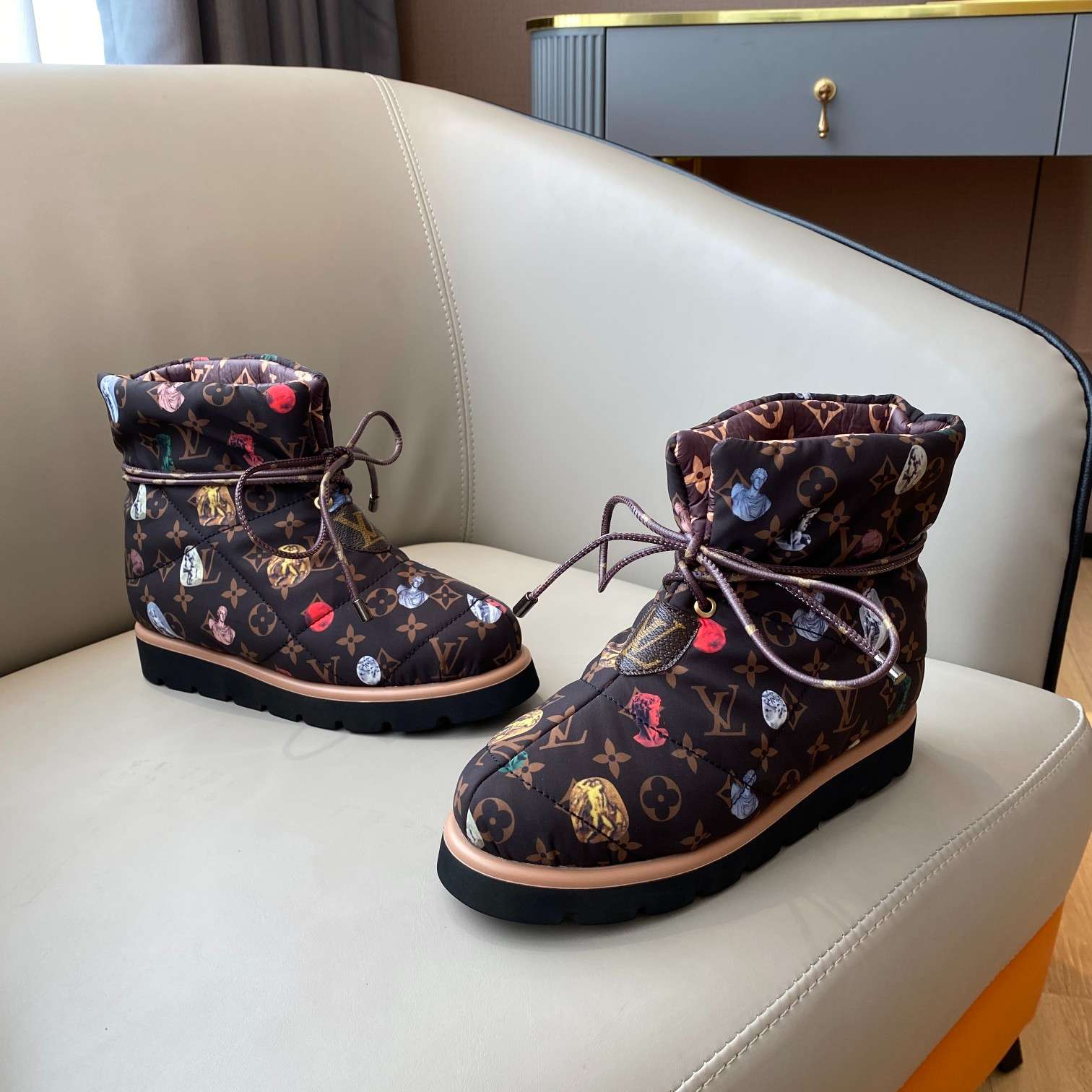 New Fashion LV Women Shoes L274
